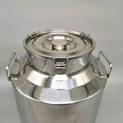 70L錆のオリーブ・オイルのステンレス鋼のミルクの缶は蛇口が付いているバケツのバレルを密封しなかった